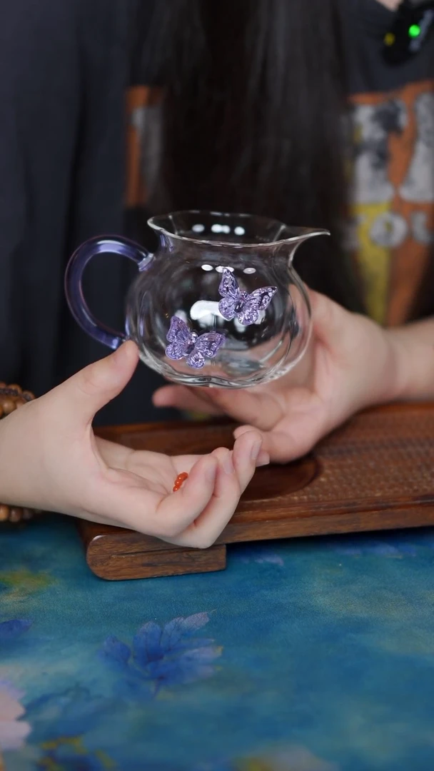 紫色 蝴蝶  纳福公杯