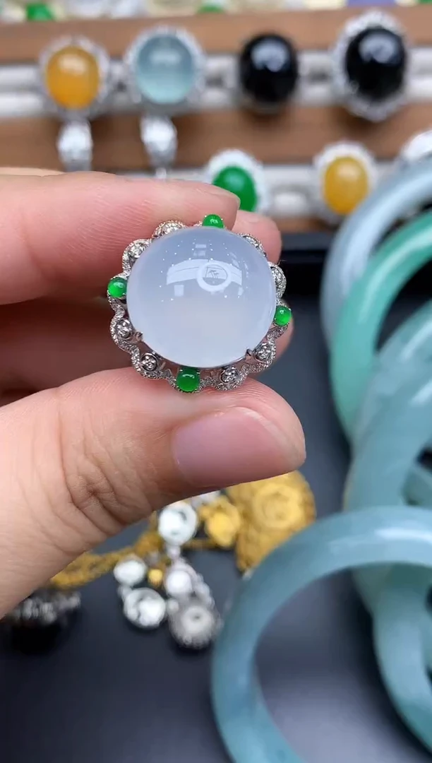 18K金镶嵌戒指翡翠546-中国好珍宝