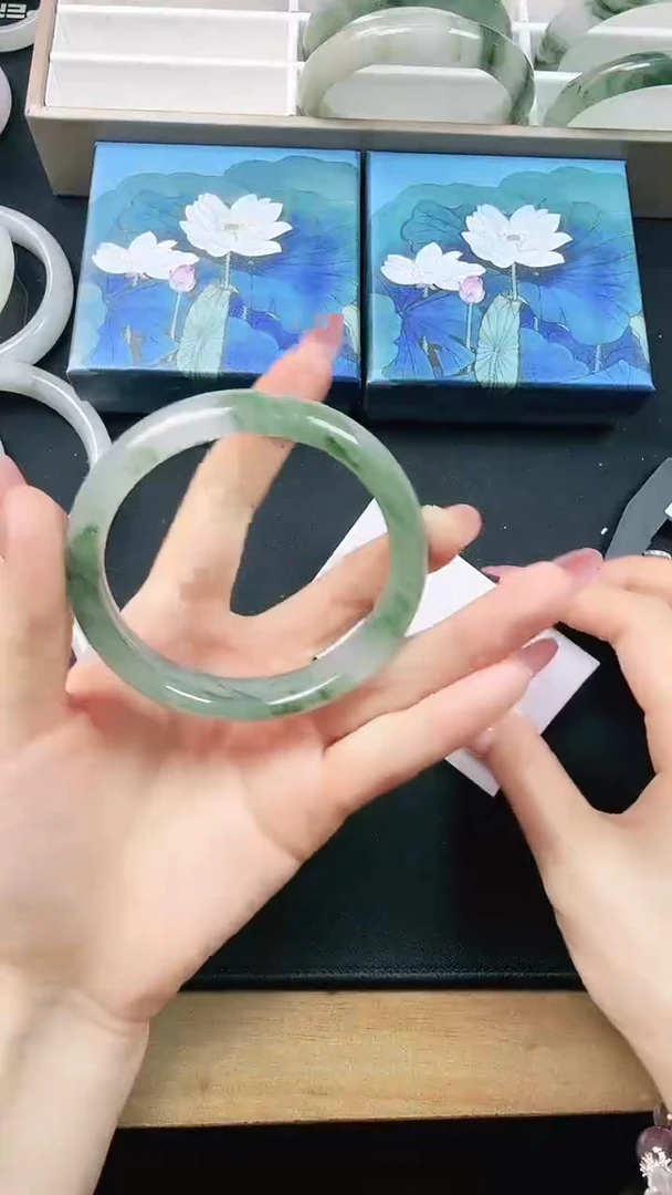 未镶嵌手镯石英质玉28-59/60