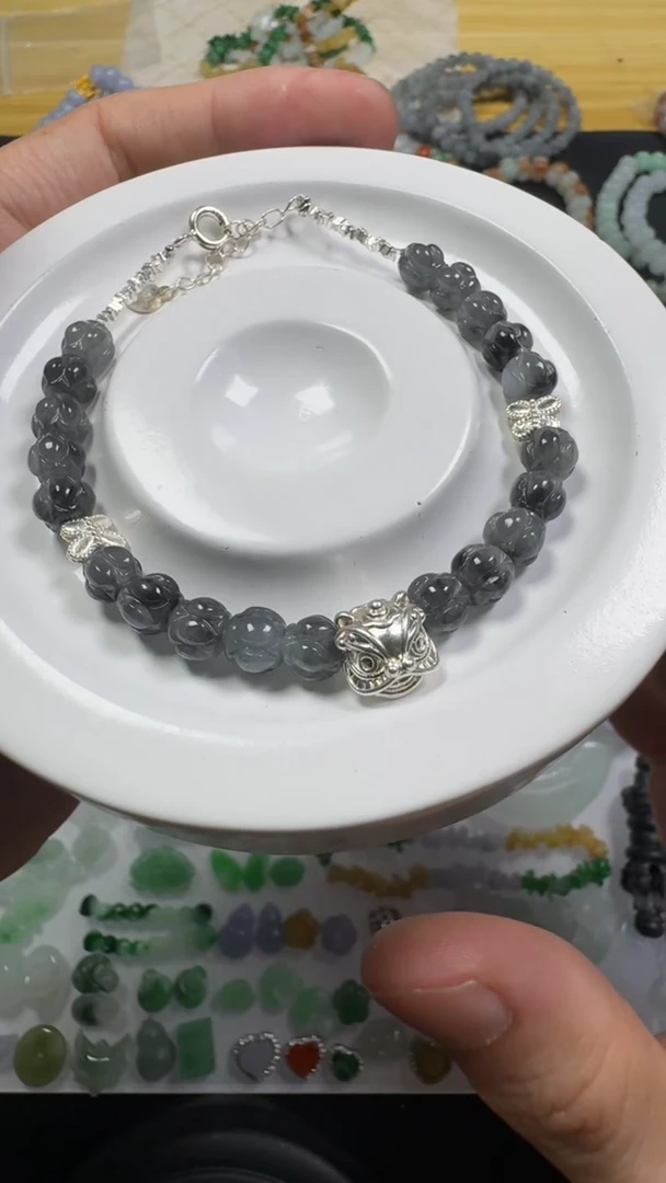翡翠未镶嵌颈饰【闪购商品】 天然翡翠