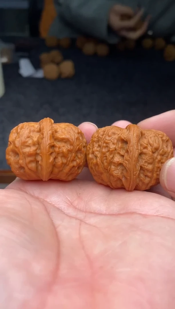 把件文玩核桃B152号血麒麟39尺