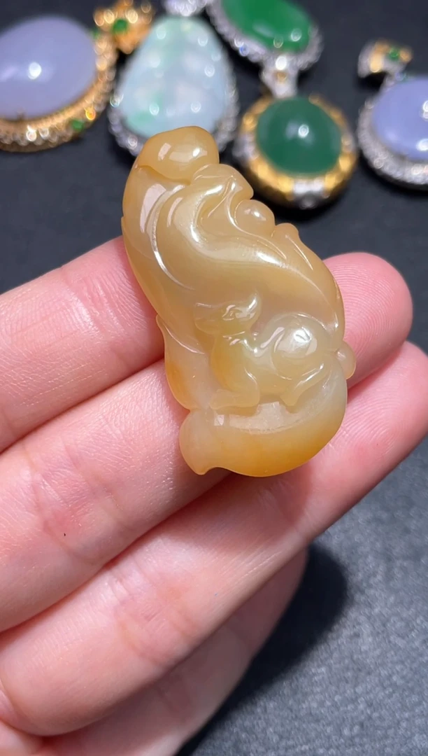 颈饰未镶嵌翡翠5.......