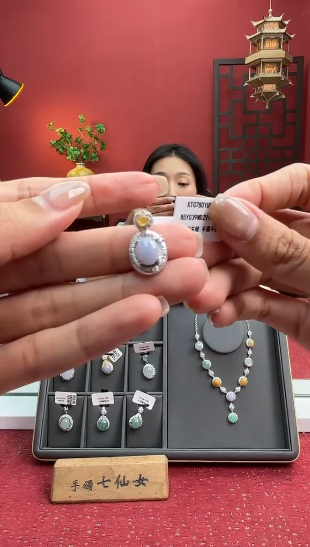 颈饰银S925镶嵌翡翠004115r