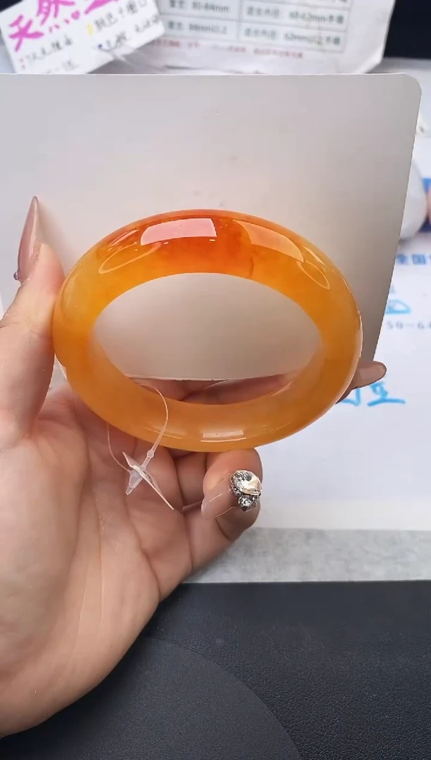 未镶嵌手镯石英质玉w90-HHB61+