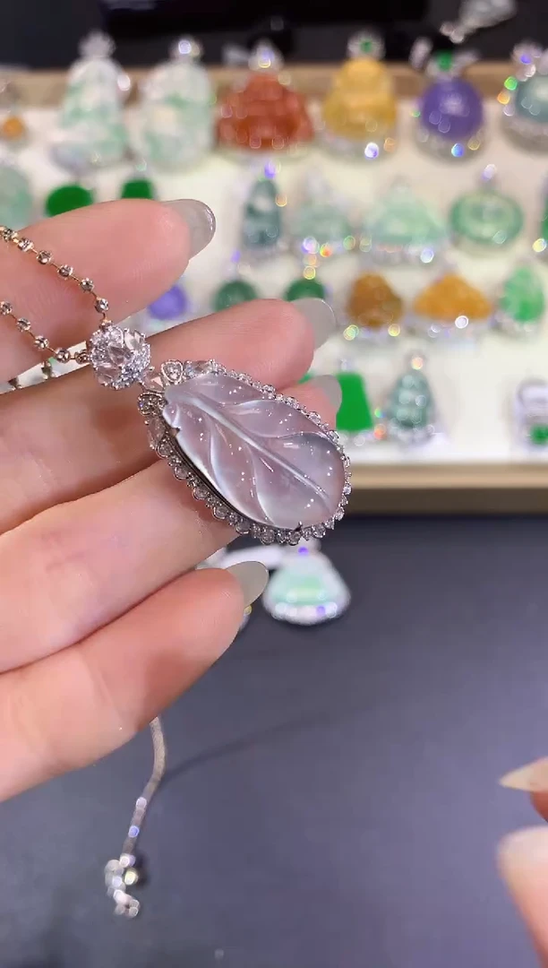 吊坠(不含链)18K金镶嵌翡翠36-叶子（不含链和扣