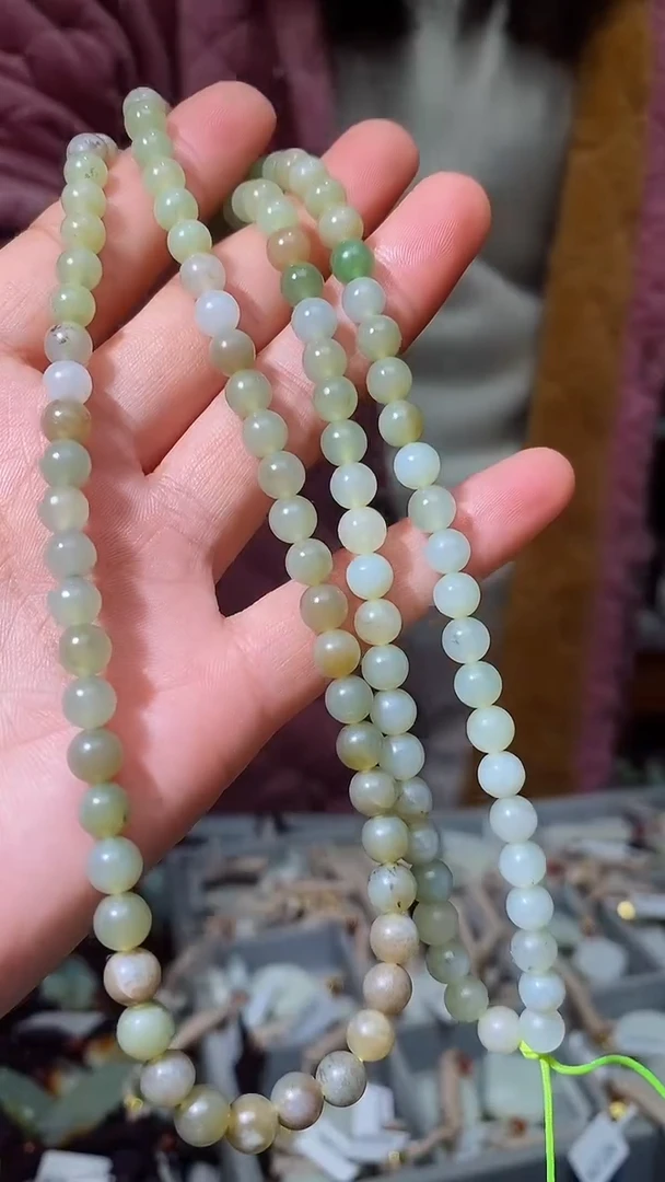 【闪购商品】和田玉挂件未镶嵌卡6多样性发货 拍一发一