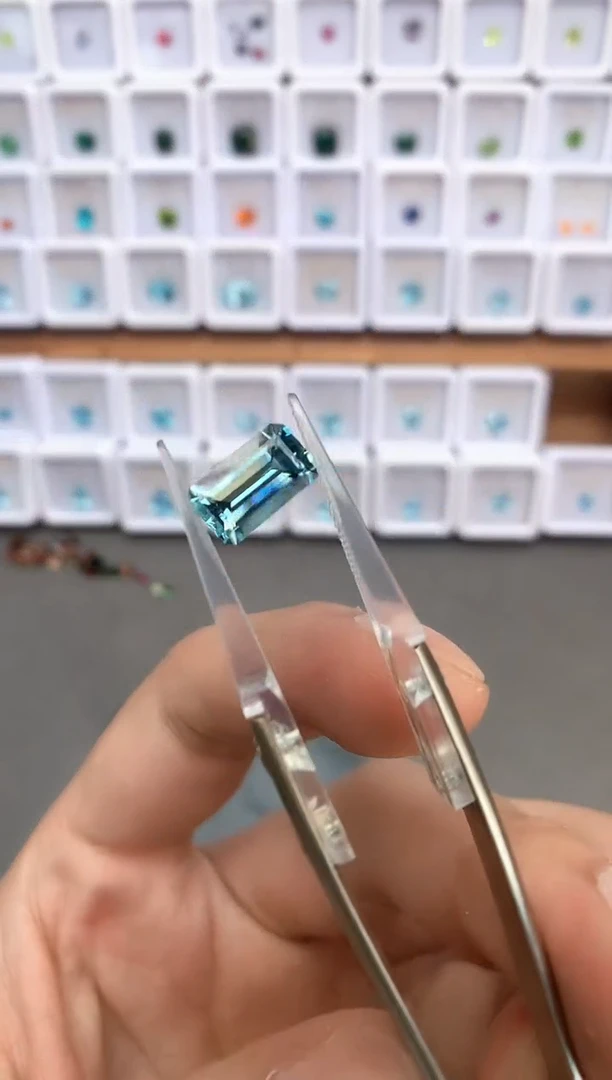 未镶嵌裸石定制海蓝宝石2.38ct 超圣  03102