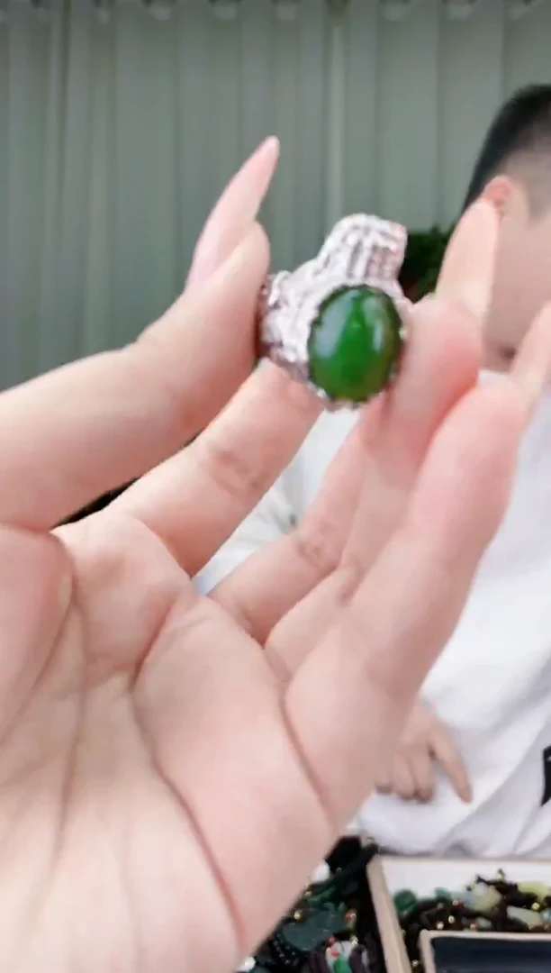 未镶嵌和田玉挂件拍一发一，多样性发货