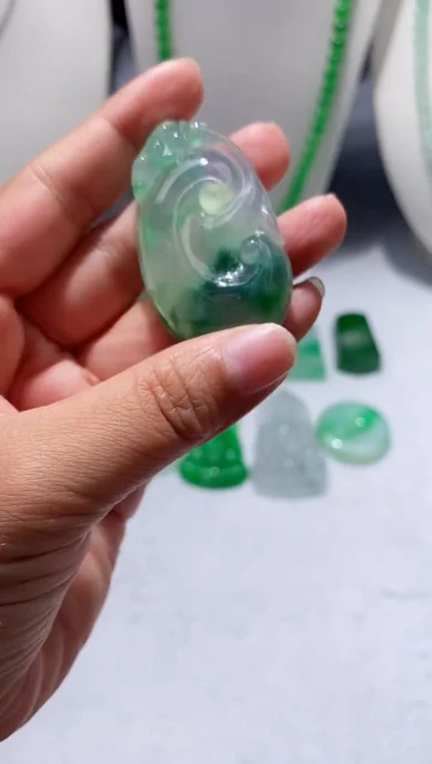 无非金属吊坠0100108