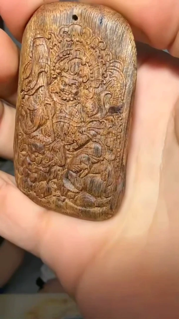 沉香吊坠176号23g多样性发一