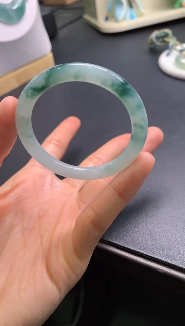 未镶嵌定制翡翠0550681588（44*5.7*6.3）