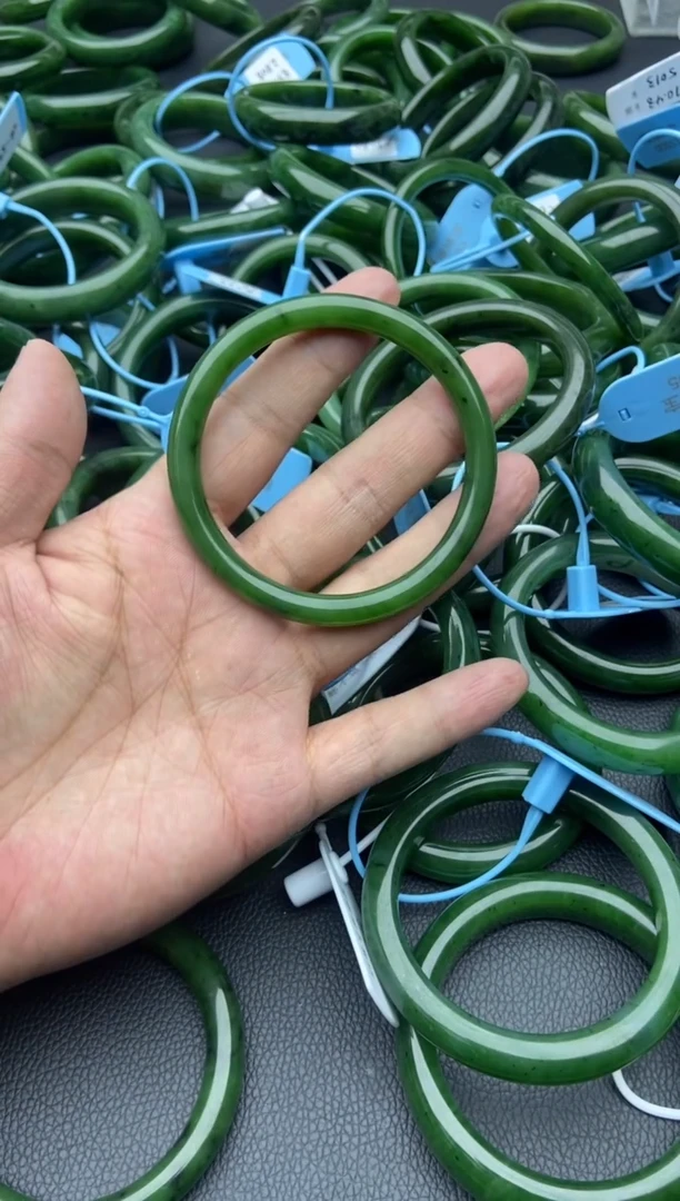 未镶嵌手镯和田玉（碧玉）54-60.9