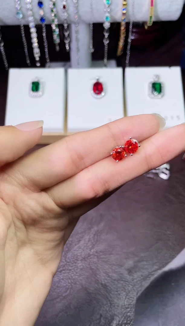 合金合成钻石芬达耳钉