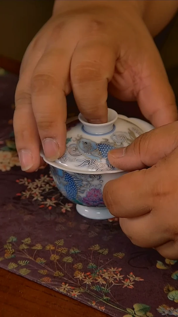 杯手工手绘杯杯很美丽