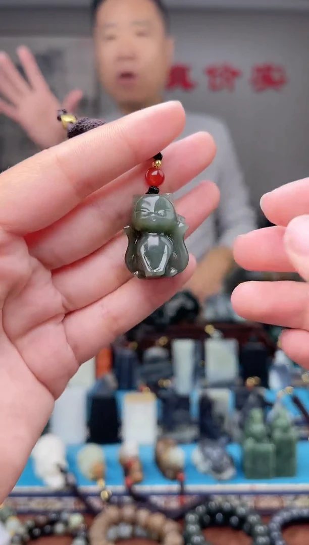 未镶嵌和田玉挂件1