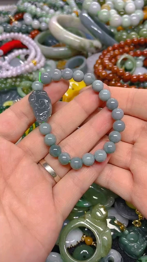 颈饰未镶嵌翡翠8mm/ T /翡翠A货，一件也是批发价