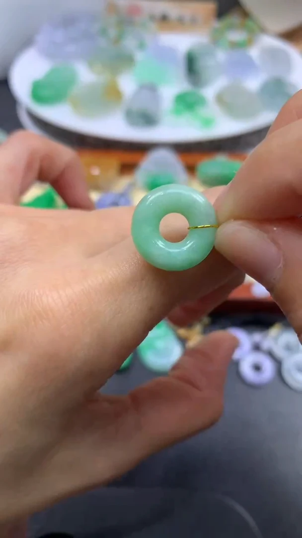 【闪购商品】定制翡翠未镶嵌翡翠