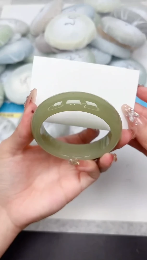 石英质玉手镯未镶嵌277-56.0