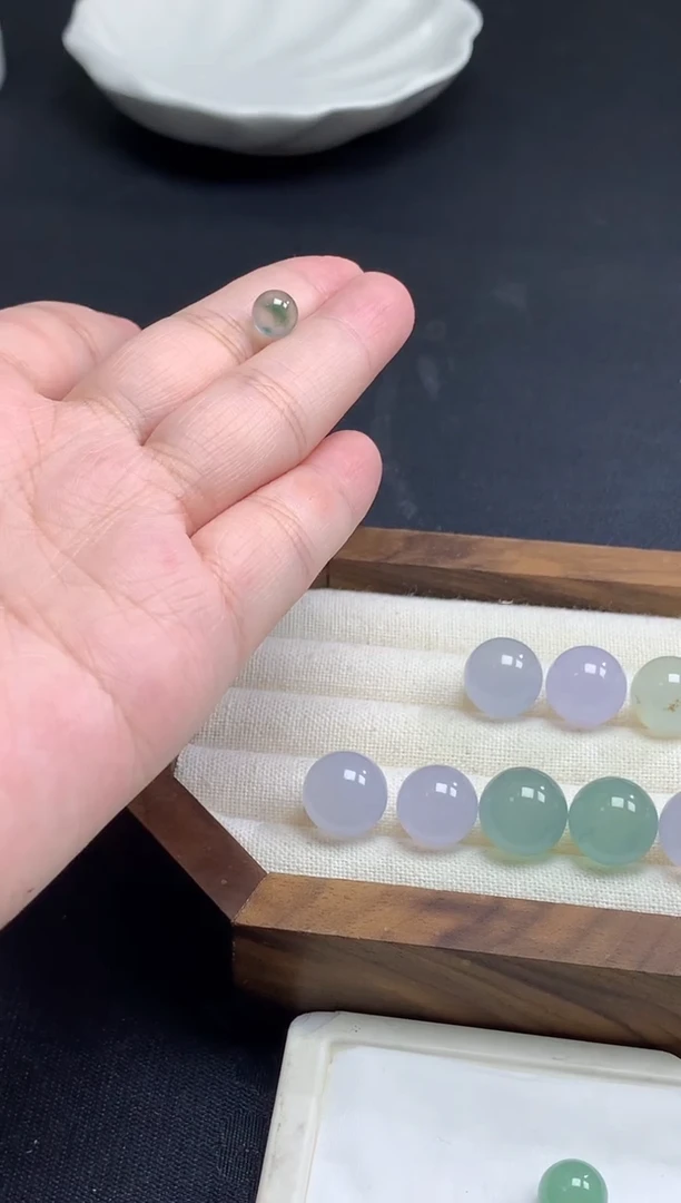 未镶嵌定制翡翠卡6.5mm