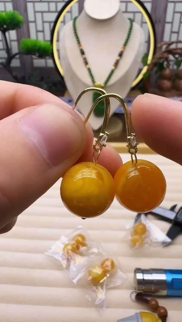 蜜蜡14K金镶嵌耳饰E53