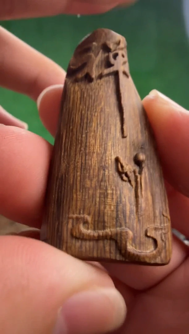 沉香手把件多样性发一