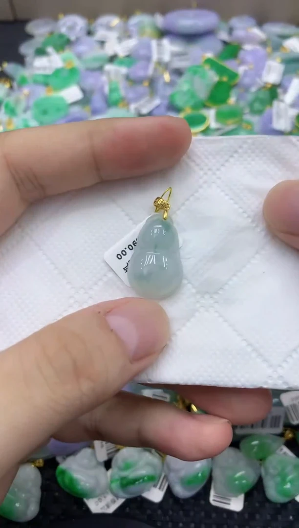 颈饰未镶嵌翡翠天然缅甸翡翠A货