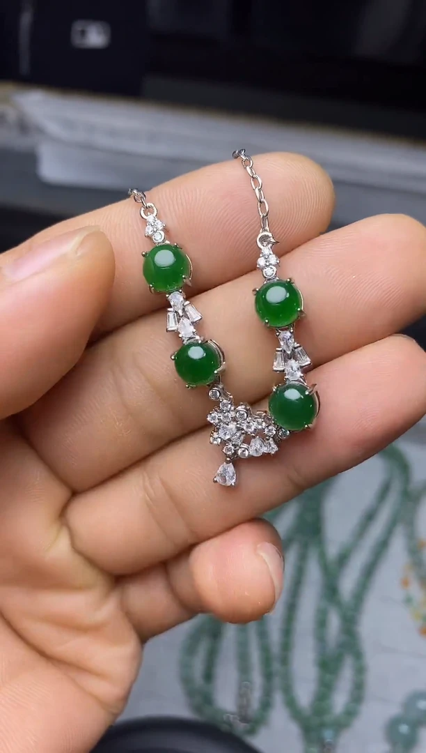 未镶嵌定制翡翠项链