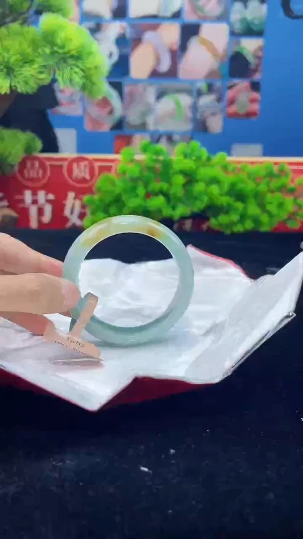 【闪购商品】翡翠手镯未镶嵌手镯10