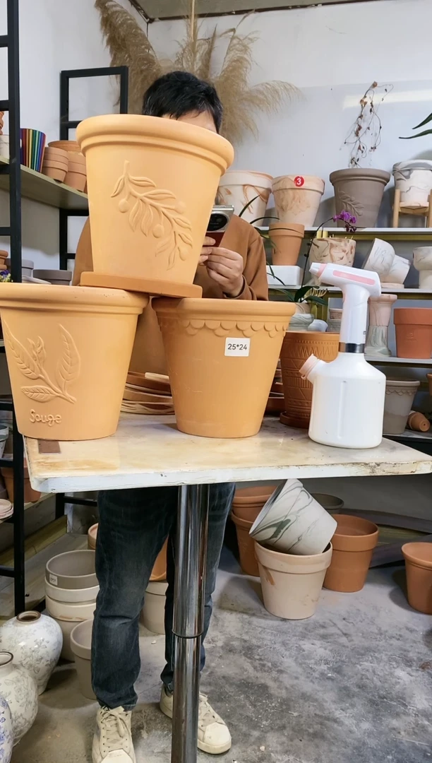 【闪购商品】红陶25*23红陶浮雕3图案 3盆3托