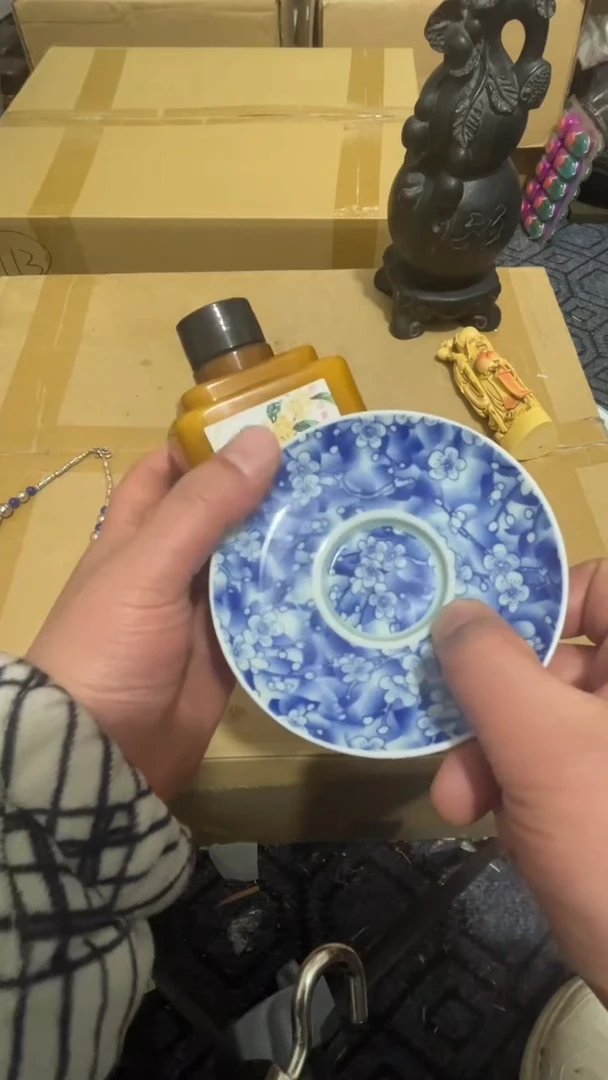 杨*多藏赖收藏高端美术工艺品