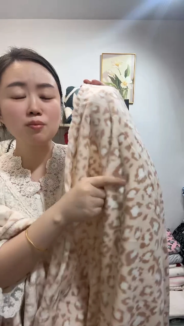 醋酯纤维150*200豹纹床单维密