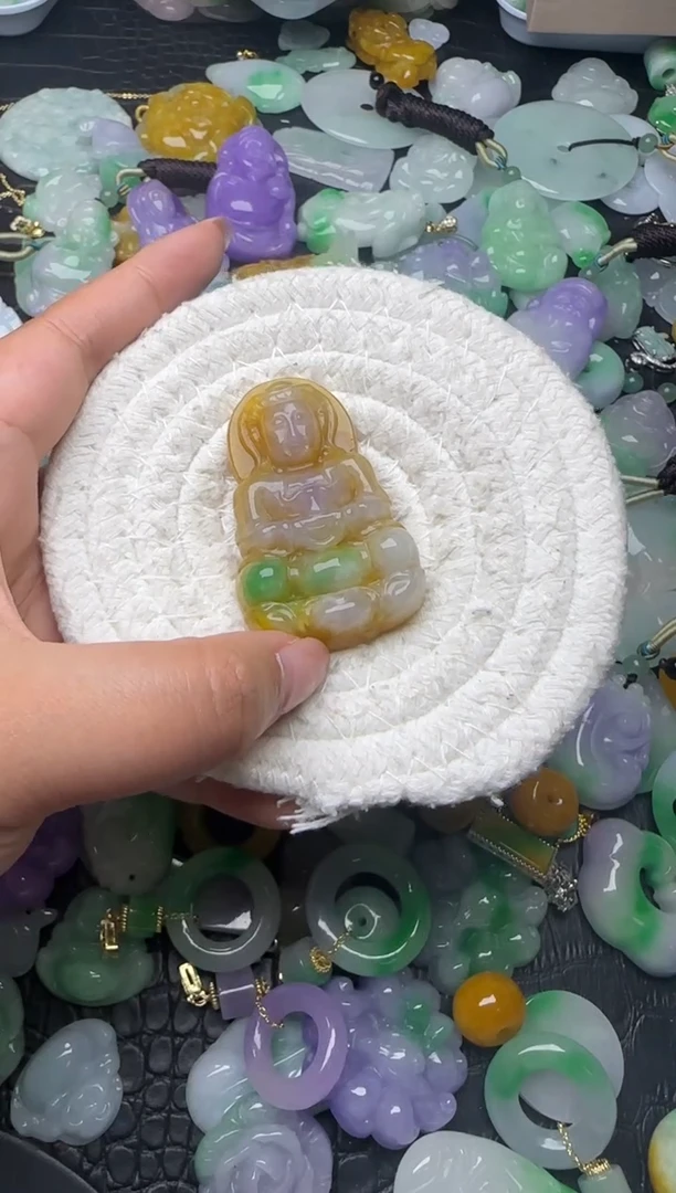 颈饰未镶嵌翡翠缅甸翡翠吊坠