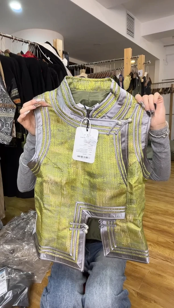 马甲       XL码      115-125斤