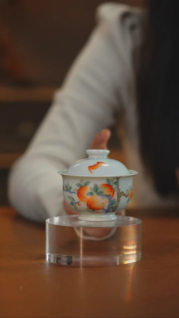 立勤堂撒金桃子盖碗