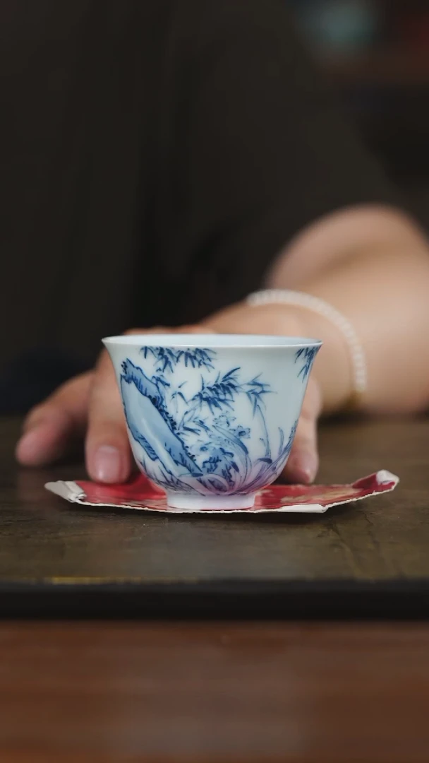?****.弥云斋微瑕竹纹太湖石杯