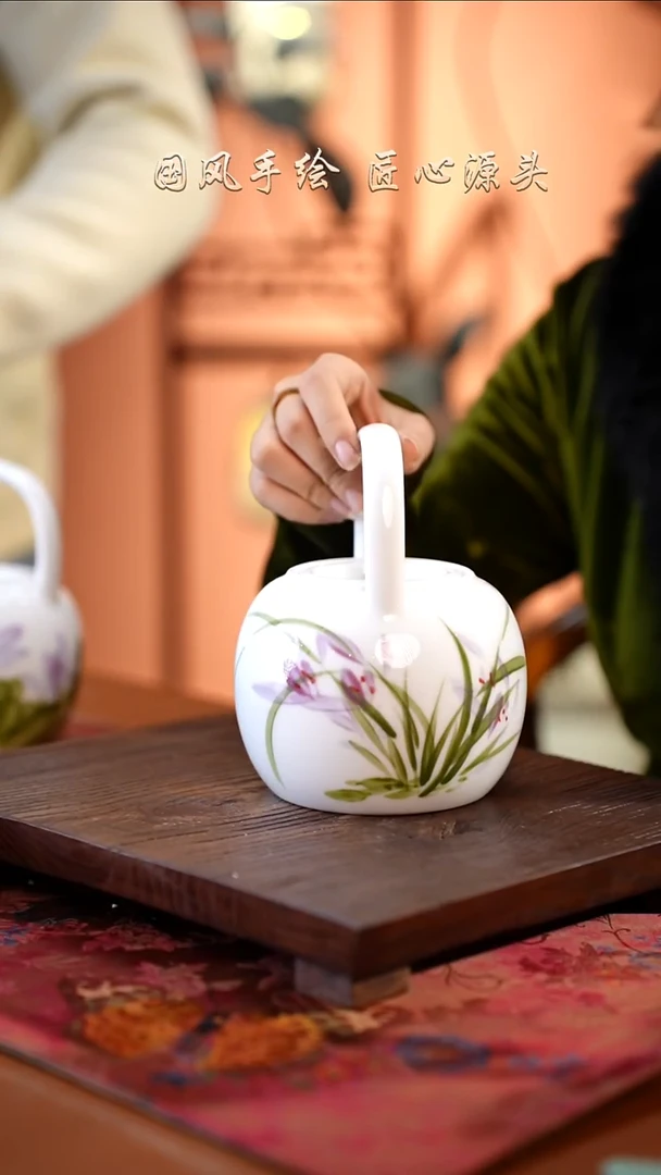 陶瓷景德镇高温釉中彩餐具（无毒无铅无镉）孤品款 提梁壶