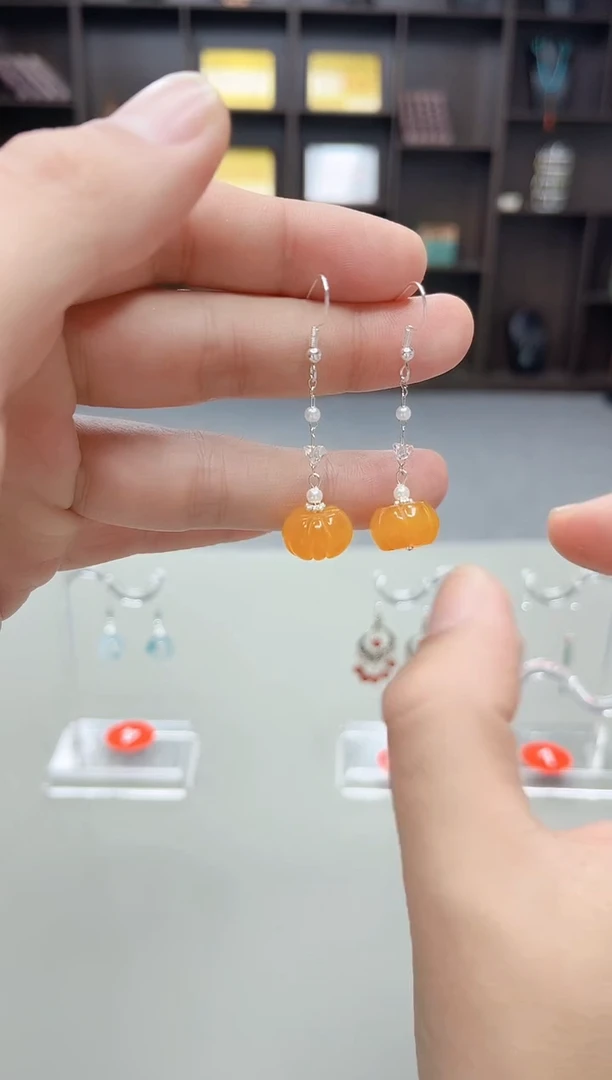 未镶嵌耳饰玛瑙/玉髓W06