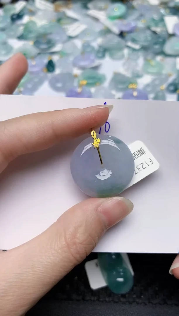 颈饰18K金镶嵌翡翠天然缅甸A货翡翠百元以上9元证书费自理