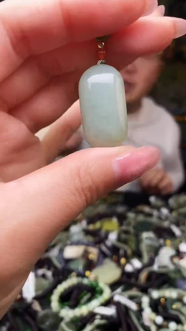 颈饰未镶嵌和田玉多样性发货，拍一发一
