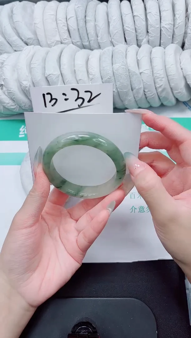 石英质玉手镯未镶嵌73-54