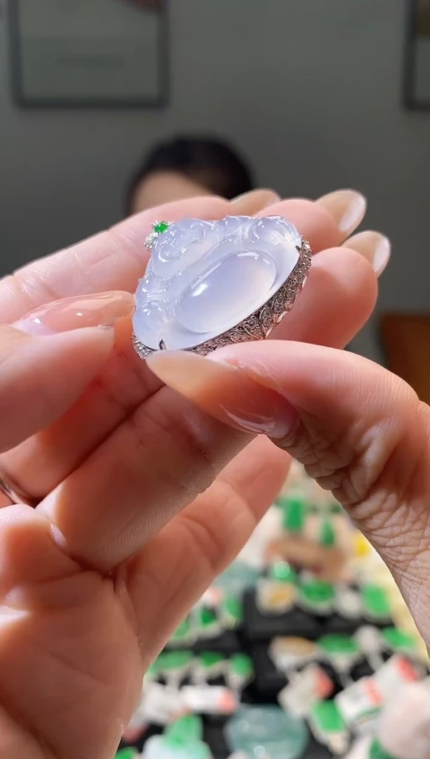 吊坠(不含链)18K金镶嵌翡翠佛公