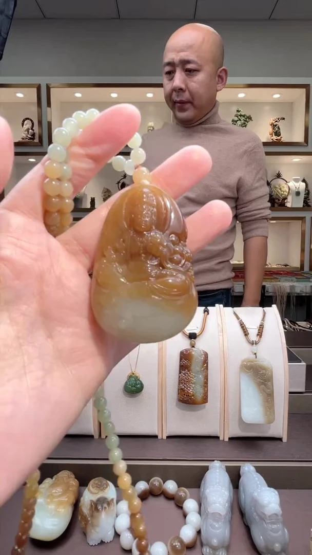 颈饰未镶嵌和田玉苏