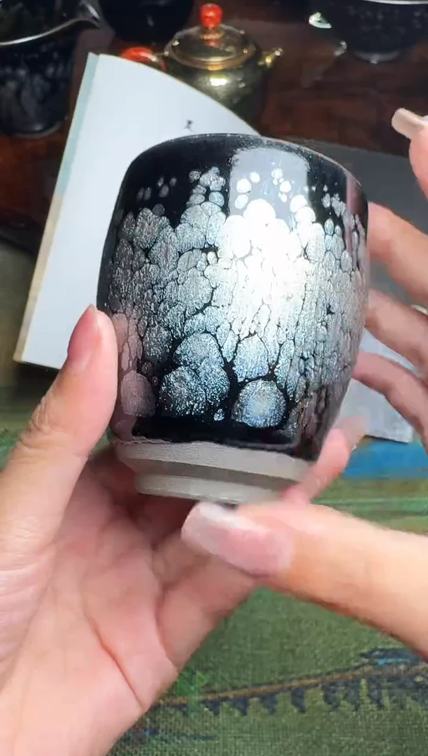 茶盏阙梅娇代表作黑牡丹53