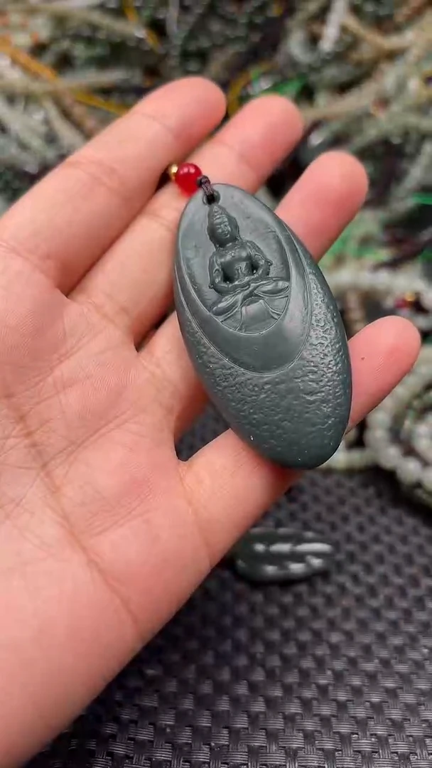 颈饰未镶嵌和田玉1