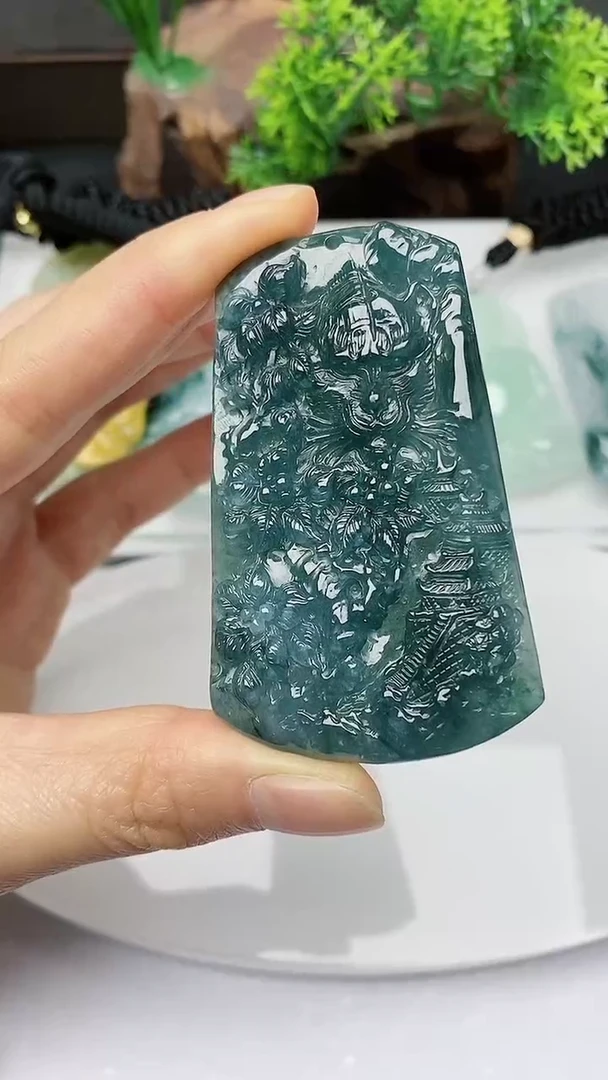 【闪购商品】翡翠颈饰未镶嵌