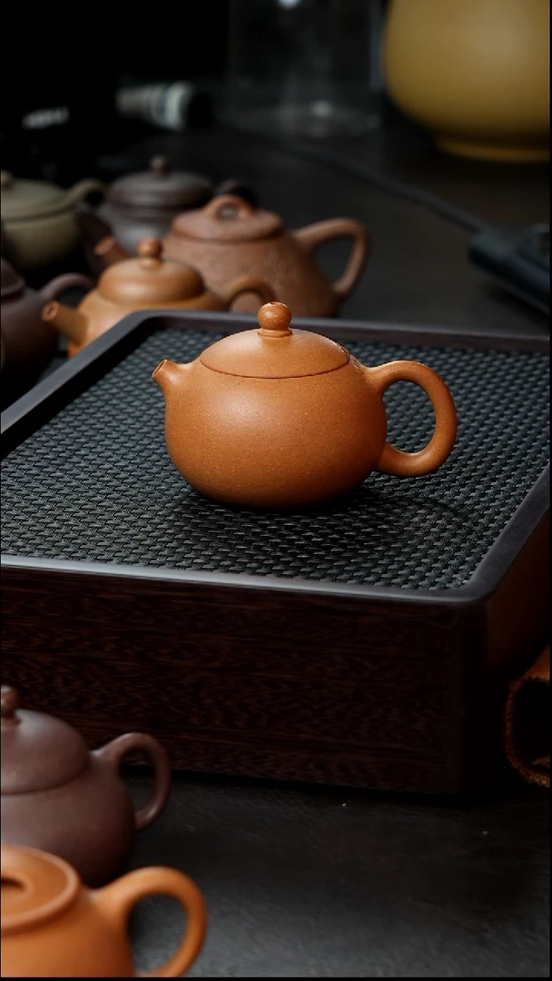 茶壶紫砂黄金段西施半手100    全品
