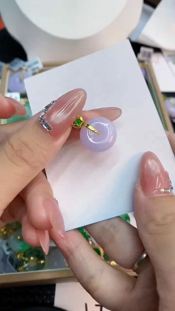 翡翠未镶嵌吊坠(不含链)1