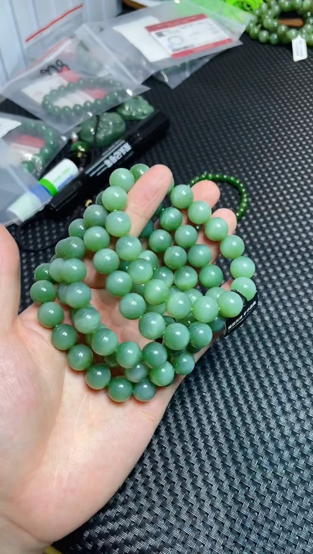 颈饰未镶嵌和田玉和田玉碧玉粉青猫眼手串12mm多样性其一发货