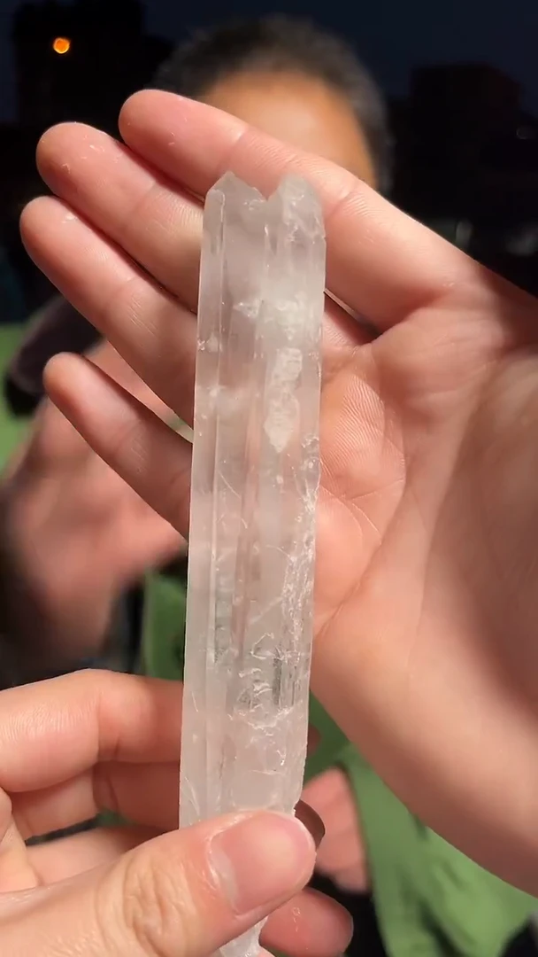 【闪购商品】水晶柱子未镶嵌天然多样性发一