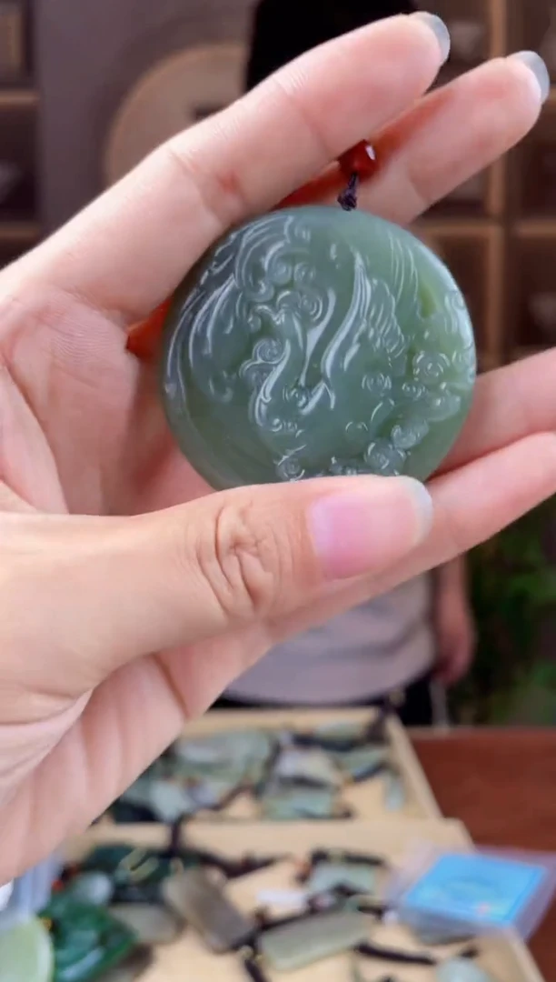 未镶嵌和田玉挂件拍一发一，多样性发货